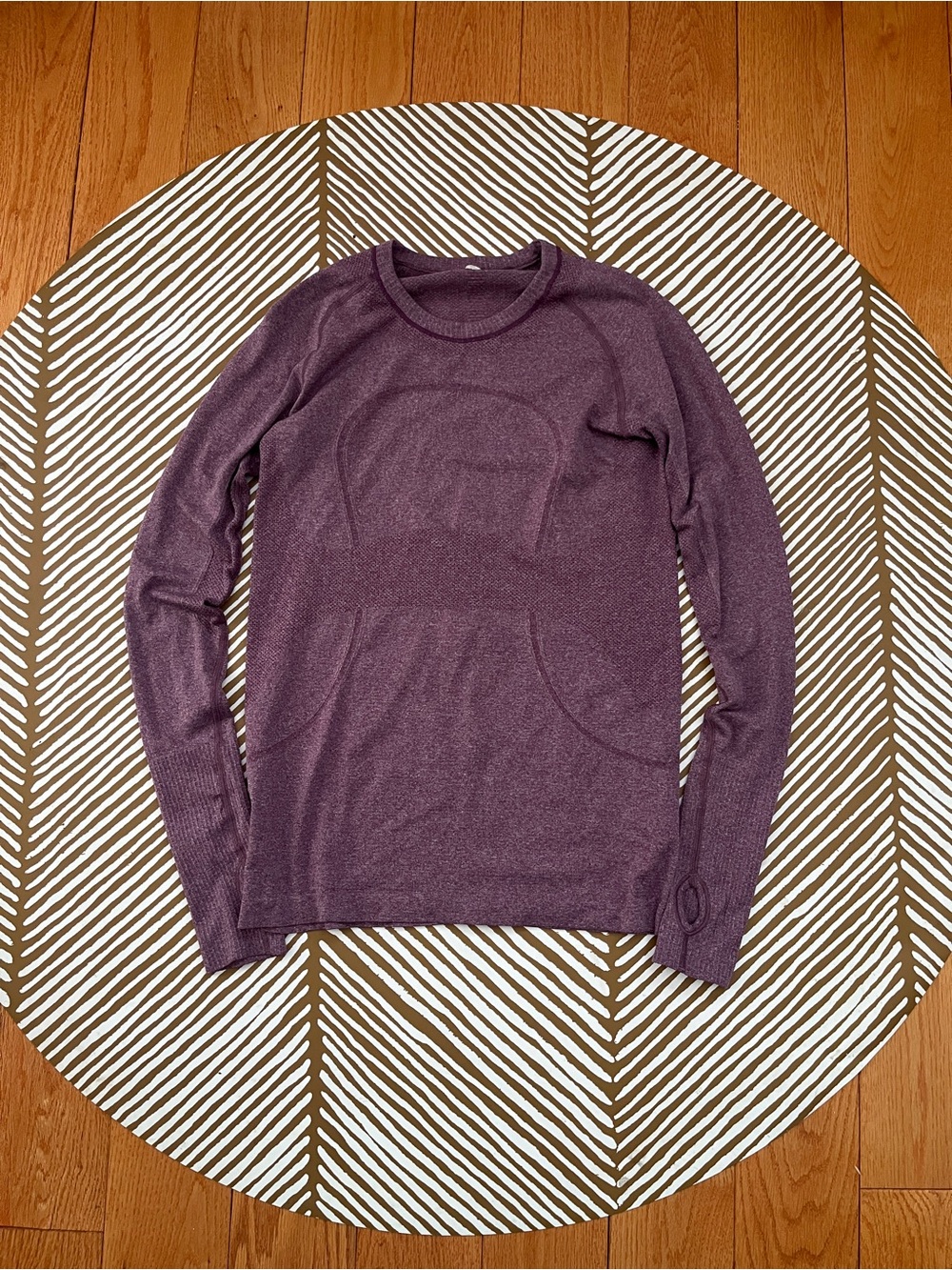 Lululemon Swiftly Tech Long Sleeve (women’s 8)